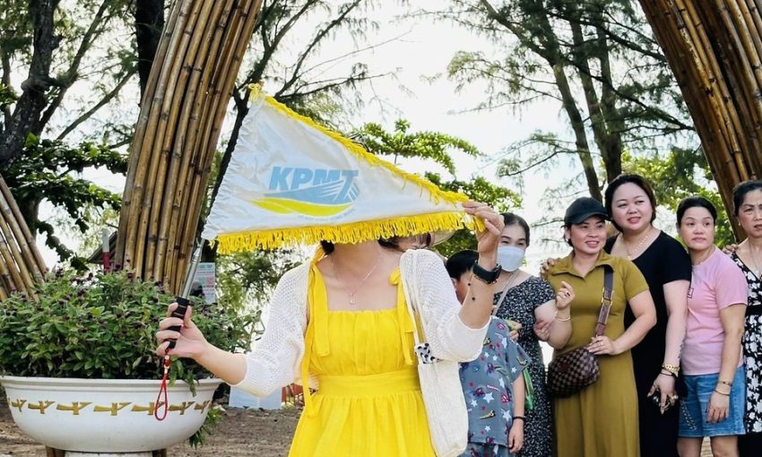 BÃI ĐẦM TRẦU - CÔN ĐẢO