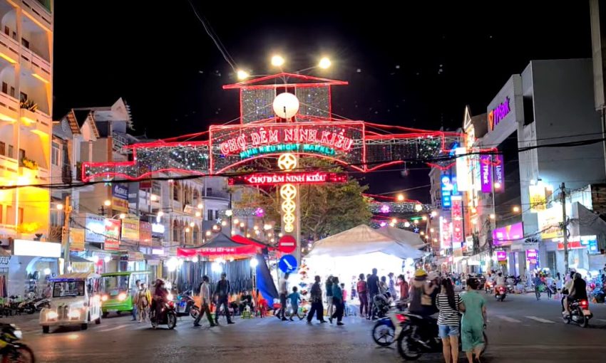 Chợ đêm Ninh Kiều, Cần Thơ