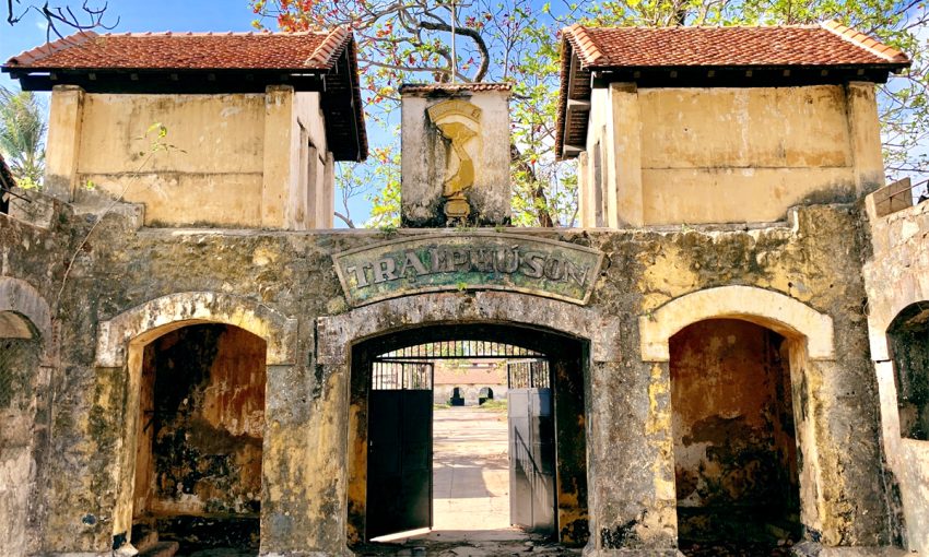 Nhà tù Côn Đảo