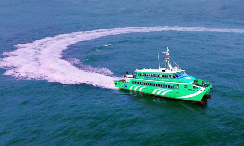 Tàu cao tốc Lightning 1