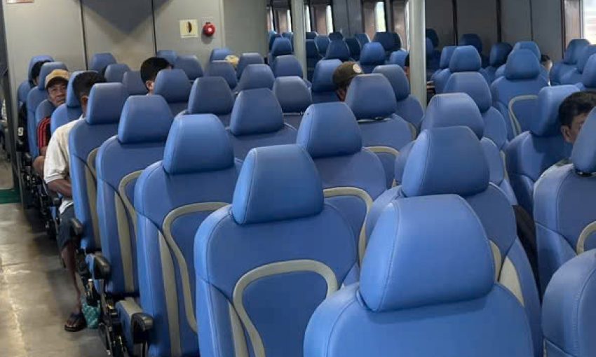 Tàu cao tốc Lightning 5