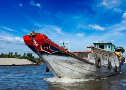 Tàu ở miền Tây